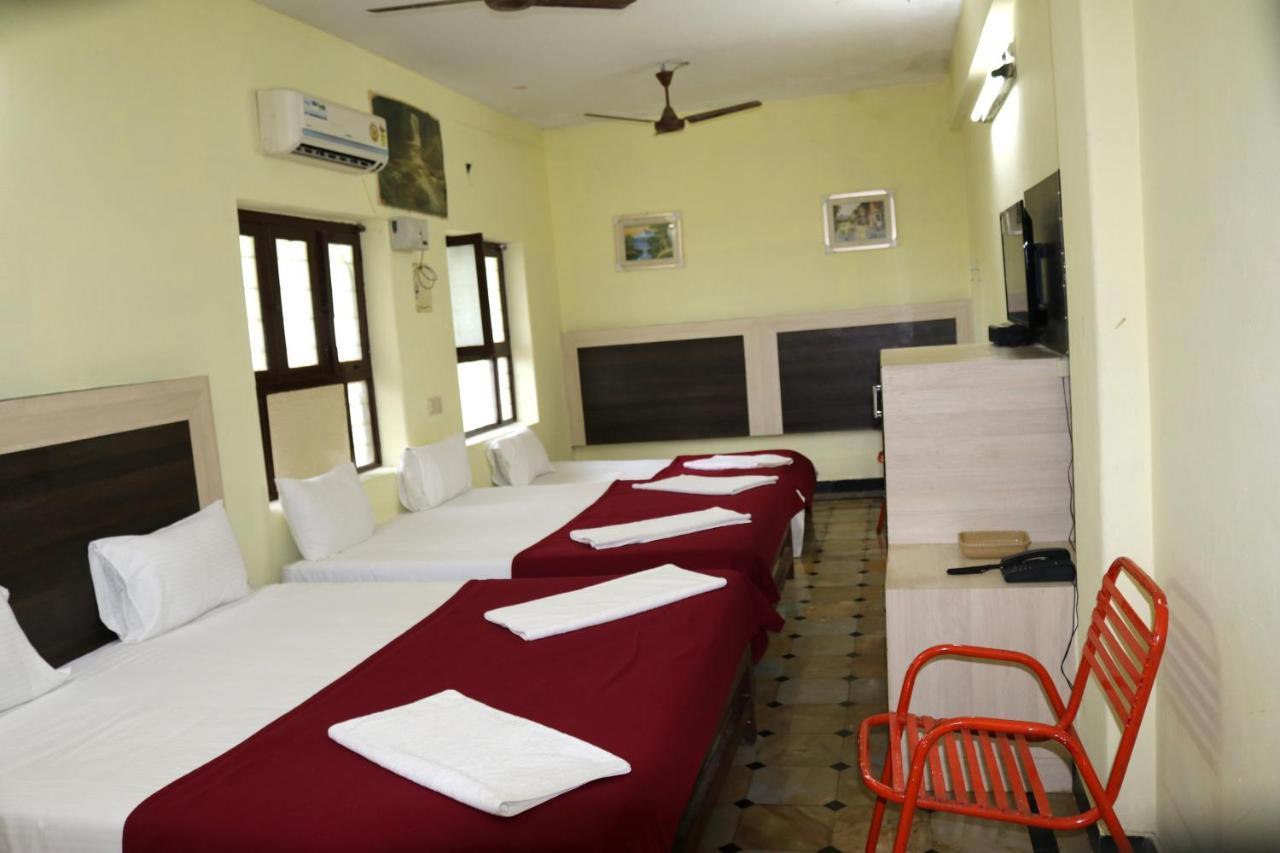 Hotel Siva Sakthi Tiruvannāmalai Exterior foto