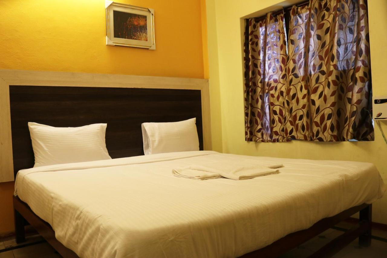 Hotel Siva Sakthi Tiruvannāmalai Exterior foto