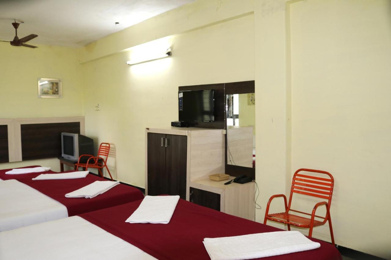 Hotel Siva Sakthi Tiruvannāmalai Exterior foto